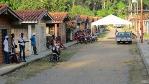 El pastor Huiz dice que para un joven de la zona es prácticamente imposible no terminar en la delincuencia.