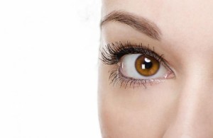 tips-de-maquillaje-para-ojos-color-miel-1