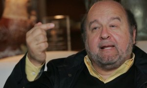 ENTREVISTA A ECONOMISTA HERNANDO DE SOTO EN SU DOMICILIO