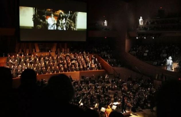 Gustavo Dudamel: una década redefiniendo el concepto de orquesta en Los Ángeles - Crysly Egaña