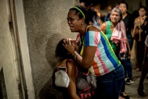 Dar a luz en Venezuela es un riesgo mortal - Julie Turkewitz y Isayen Herrera