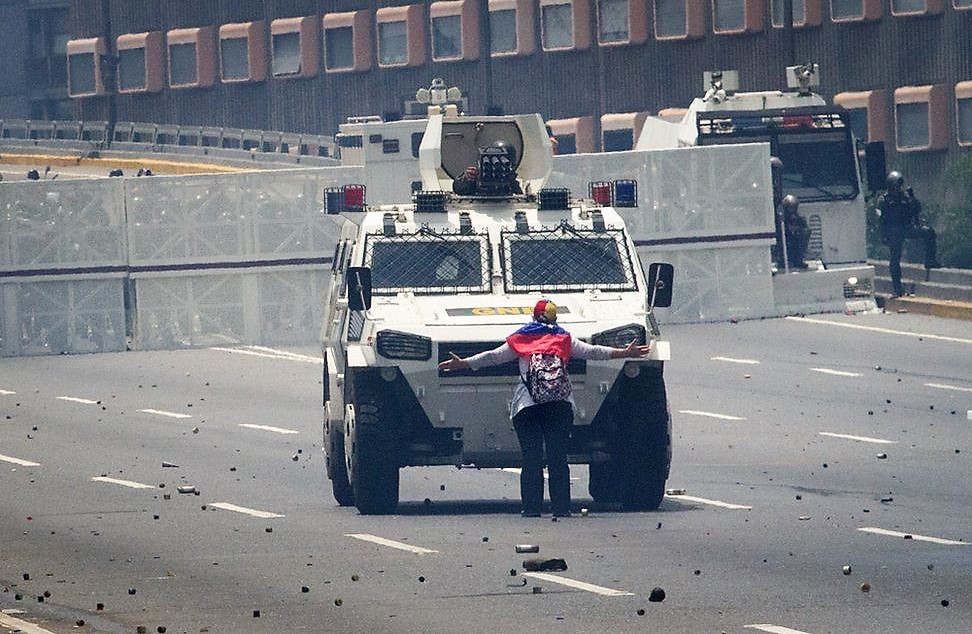 La Resistencia Opositora - Ismael Pérez Vigil